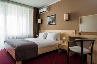 Отель OK Odessa Одесса Стандартный двухместный номер с 1 кроватью или 2 отдельными кроватями-8